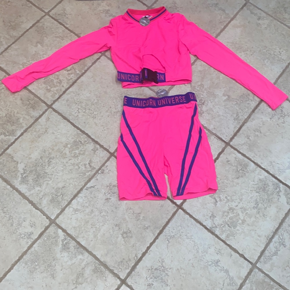 Unicorn 🦄 Universe NWT HOT PINK - 2 piece set!!!! SIZE LARGE